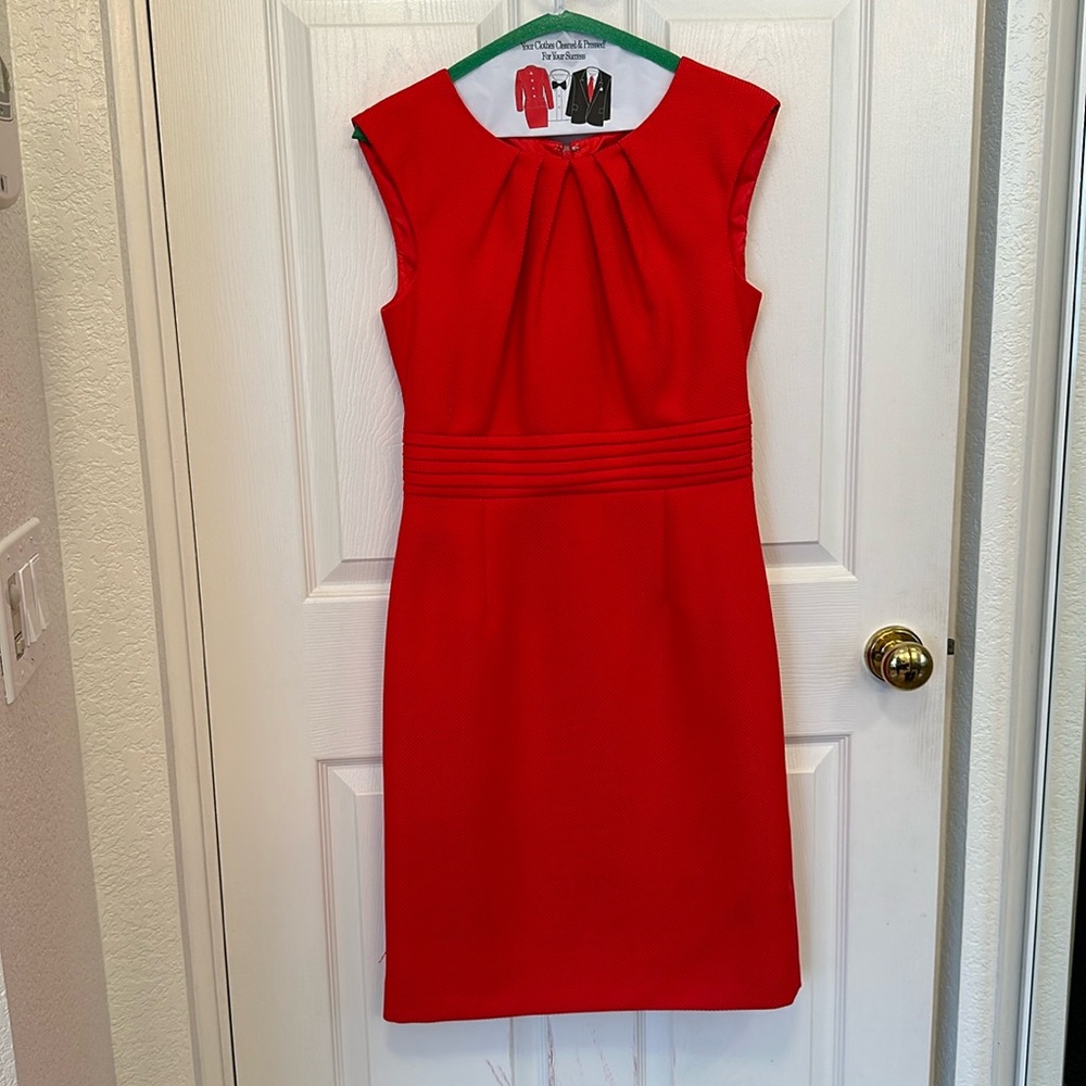 Women’s Tahari sheath dress size 4